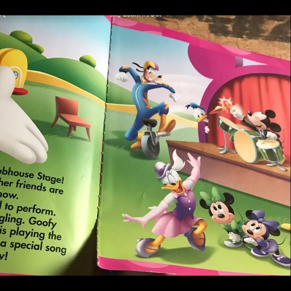 Toddler 8 sing with me dismay books. - Picture 4 of 4